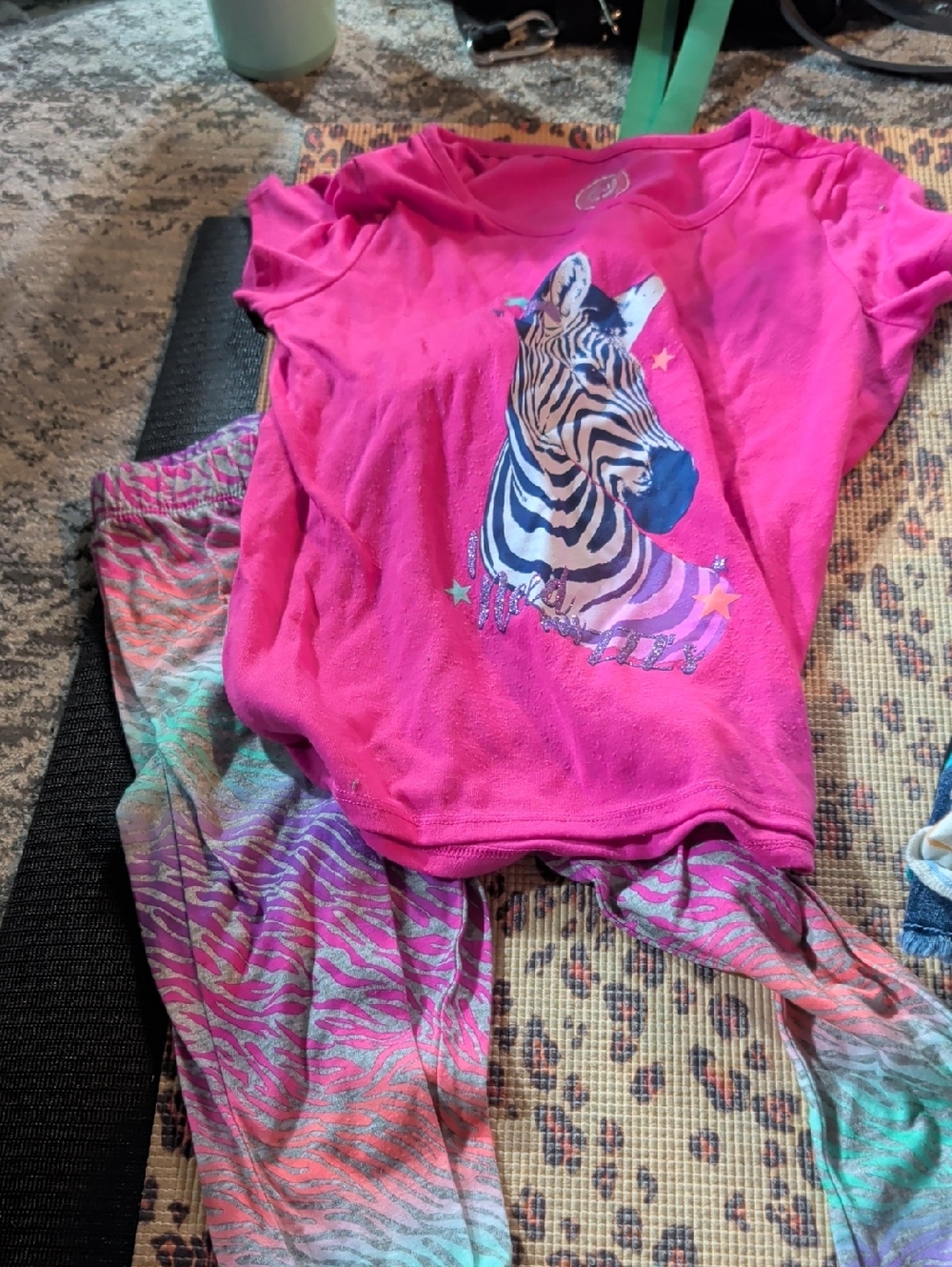 So Girls Pajamas Size 10. Like New